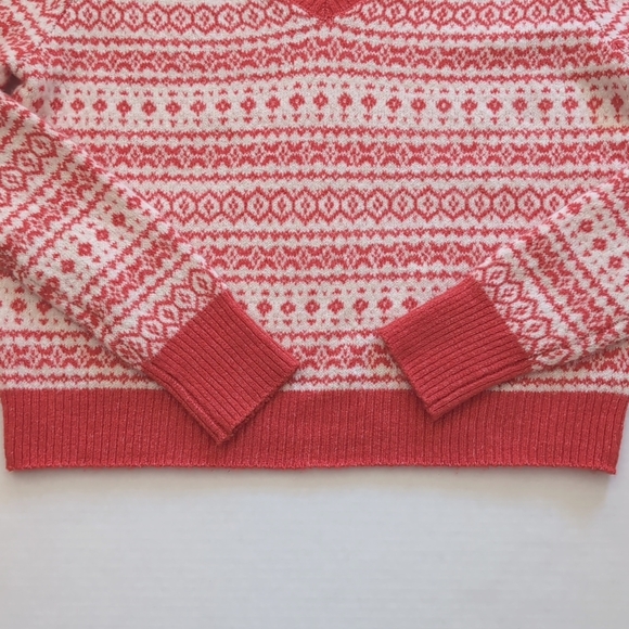 American Eagle Pink/White  V-Neck Fair Isle Sweater. Size M - Picture 7 of 12